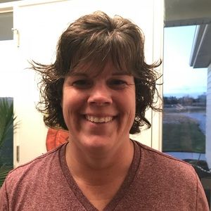 Meet your Posher, Carrie